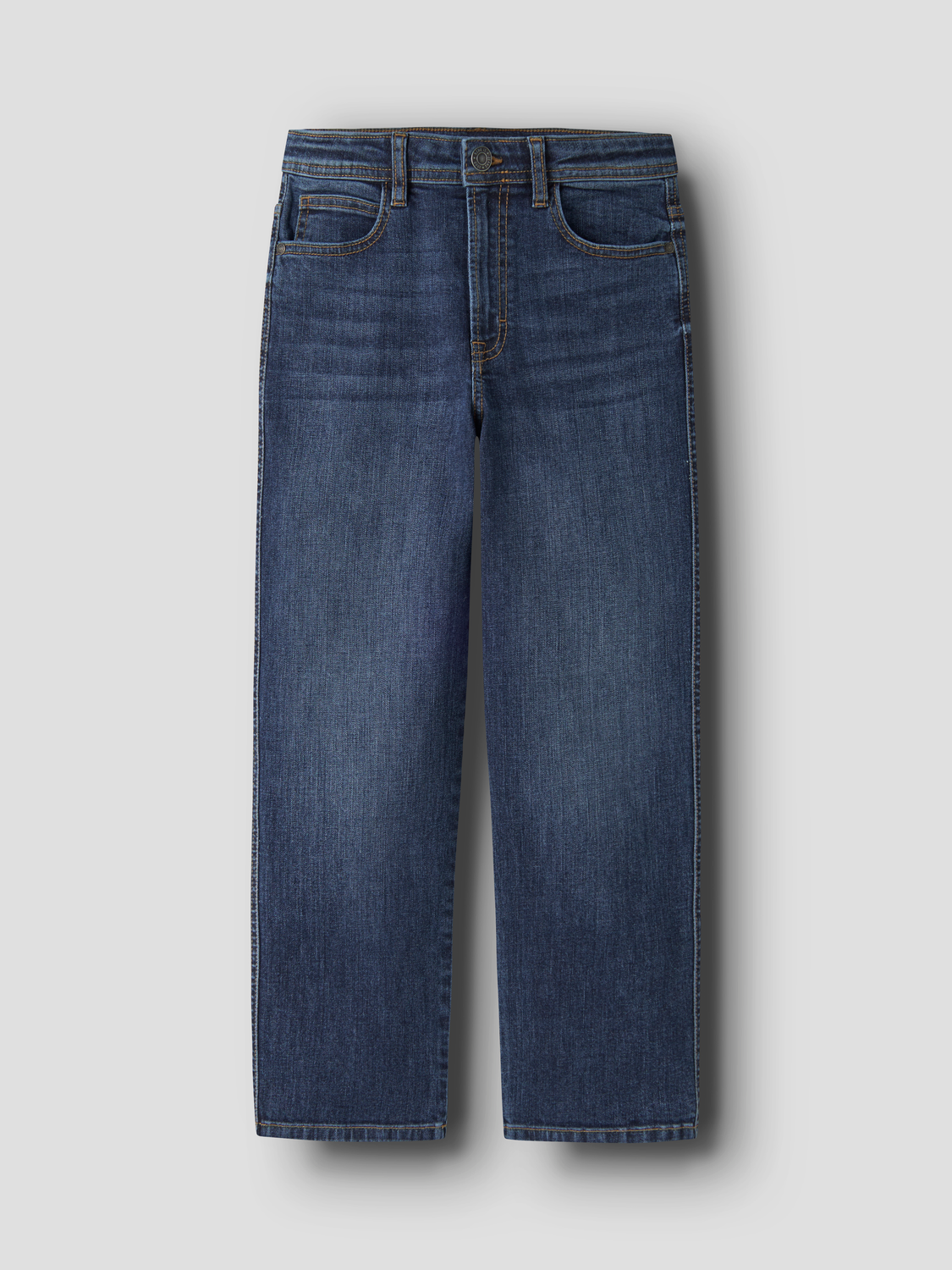 model_shot-front
